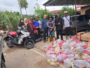 Tempat perkumpulan pembagian sembako