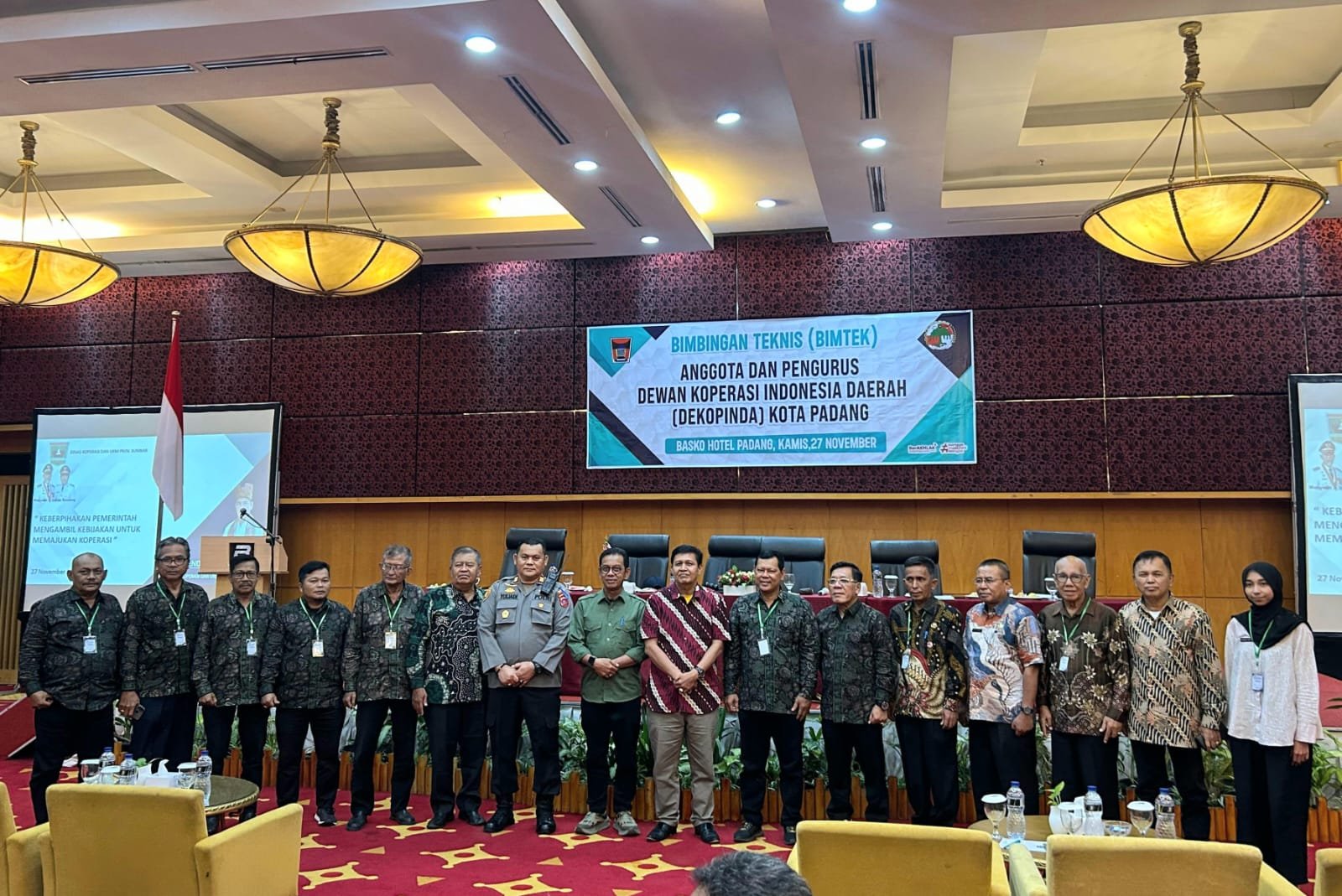 Bimtek Dekopinda Kota Padang Perkuat Kapasitas Pengurus Koperasi di Basko Hotel