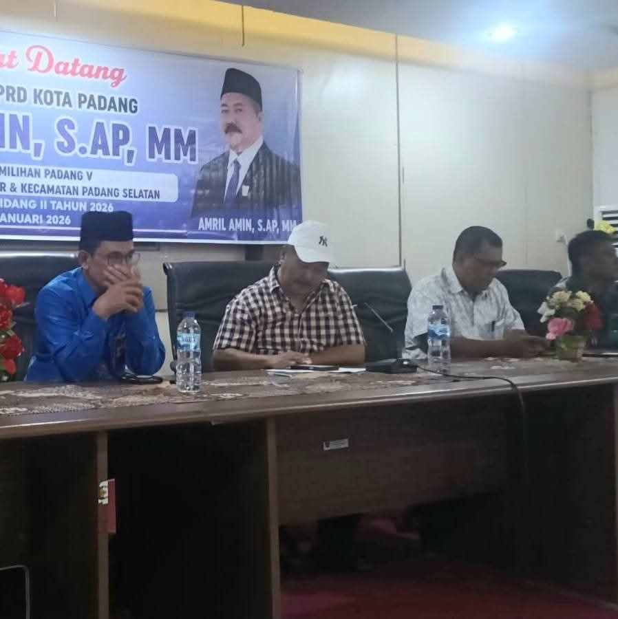 Reses DPRD Kota Padang Amril Amin bersama Wakil Ketua DPRD Osman Ayub di Padang Selatan