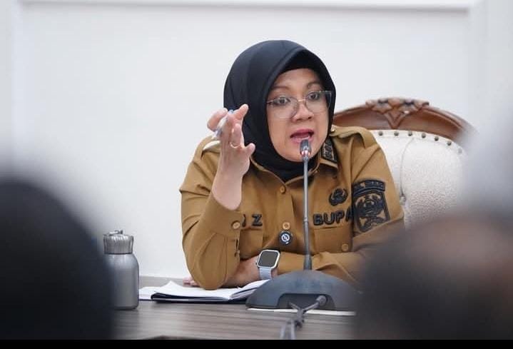 Bupati Siak Dr. Afni Zulkifli menyampaikan pernyataan terkait pemangkasan dana transfer pusat ke daerah