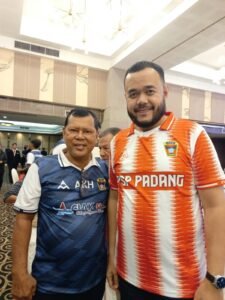 Wali Kota Padang Fadly Amran bersama Redaktur media macan sumatra