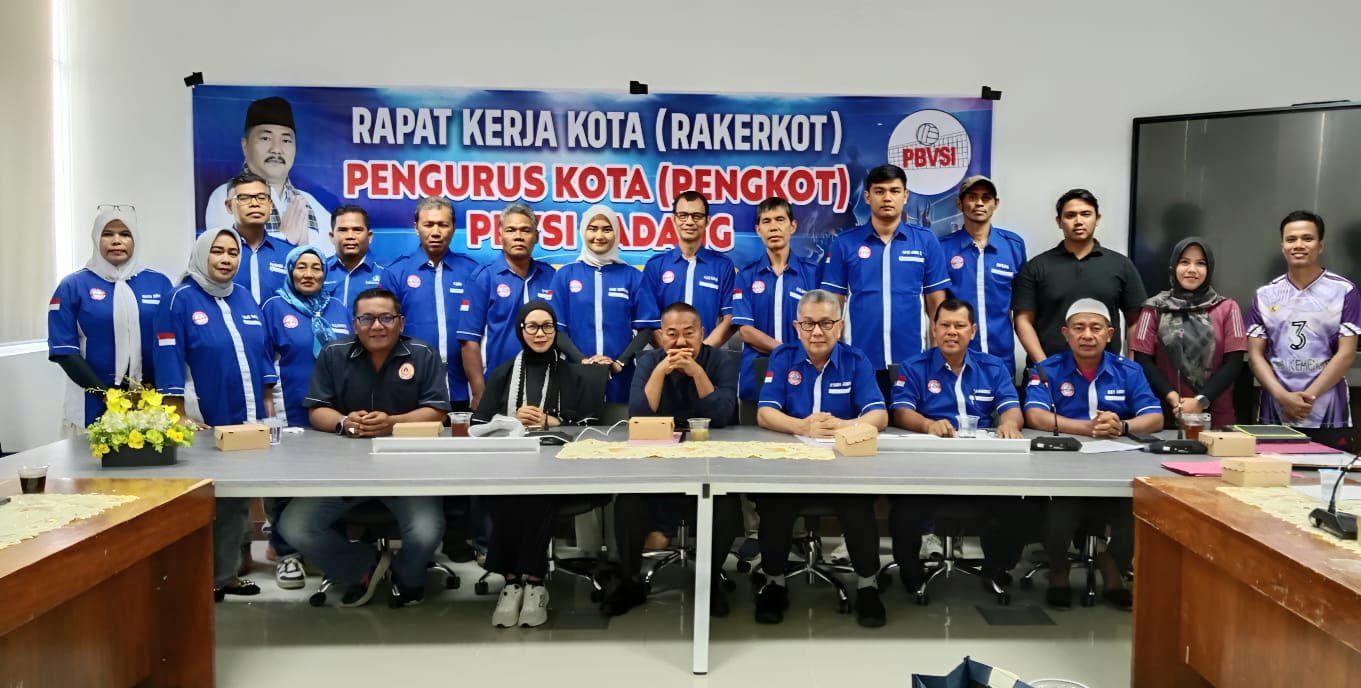 Pengurus PBVSI Padang saat rapat kerja kota tahun 2026