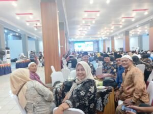 Suasana acara refleksi kepemimpinan di Youth Center Padang