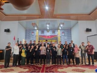 Pelantikan DPD LPK-RI Siak bersama pengurus dan tamu undangan di Aula Kantor Camat Tualang