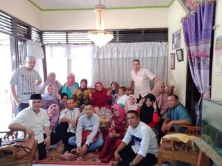 Keluarga Besar Nurbaini Muslim Rayakan Lebaran 1447 H di Padang, Momentum Mempererat Silaturahmi
