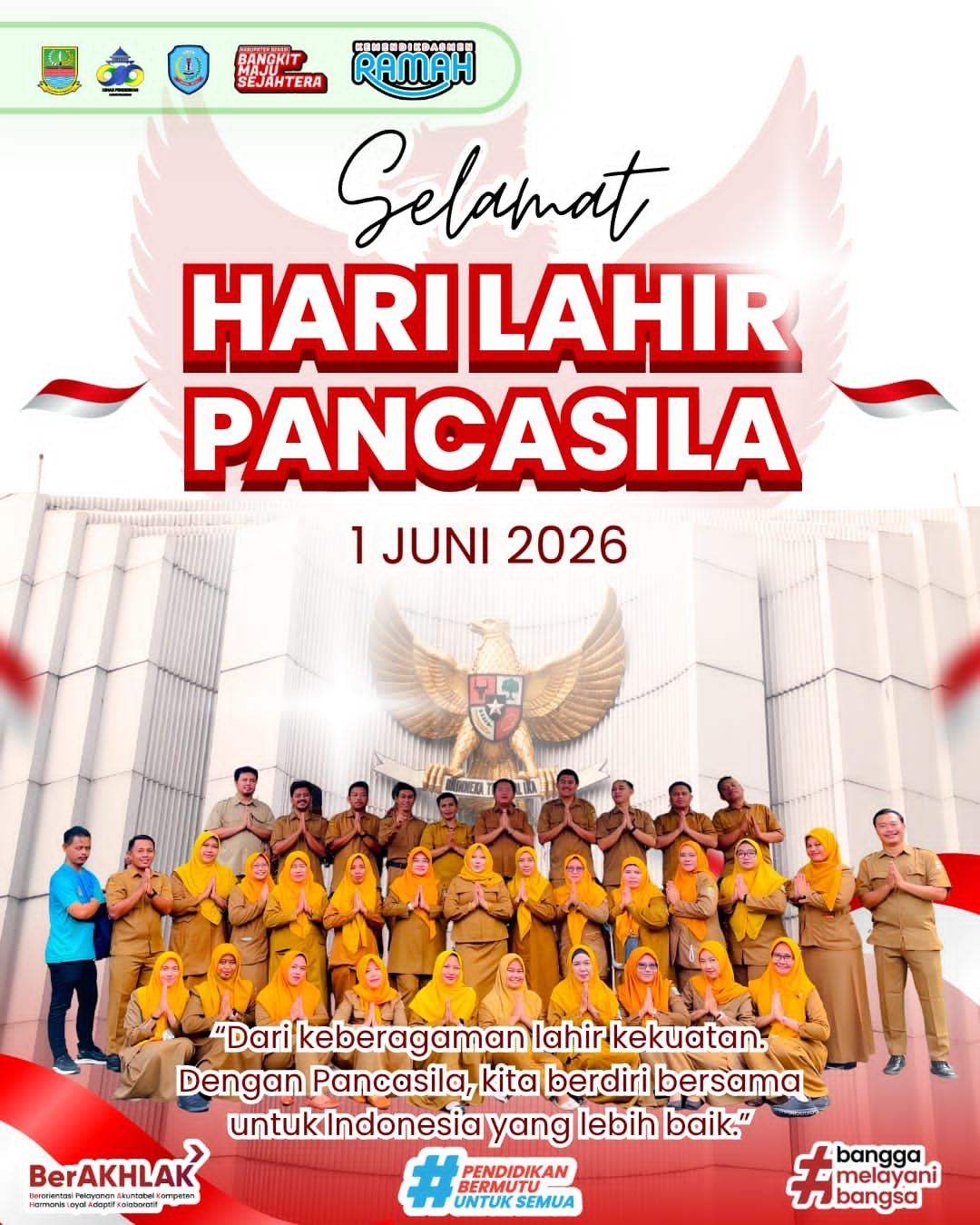 Guru dan tenaga kependidikan SMP Negeri 8 Cibitung memperingati Hari Lahir Pancasila 2026.
