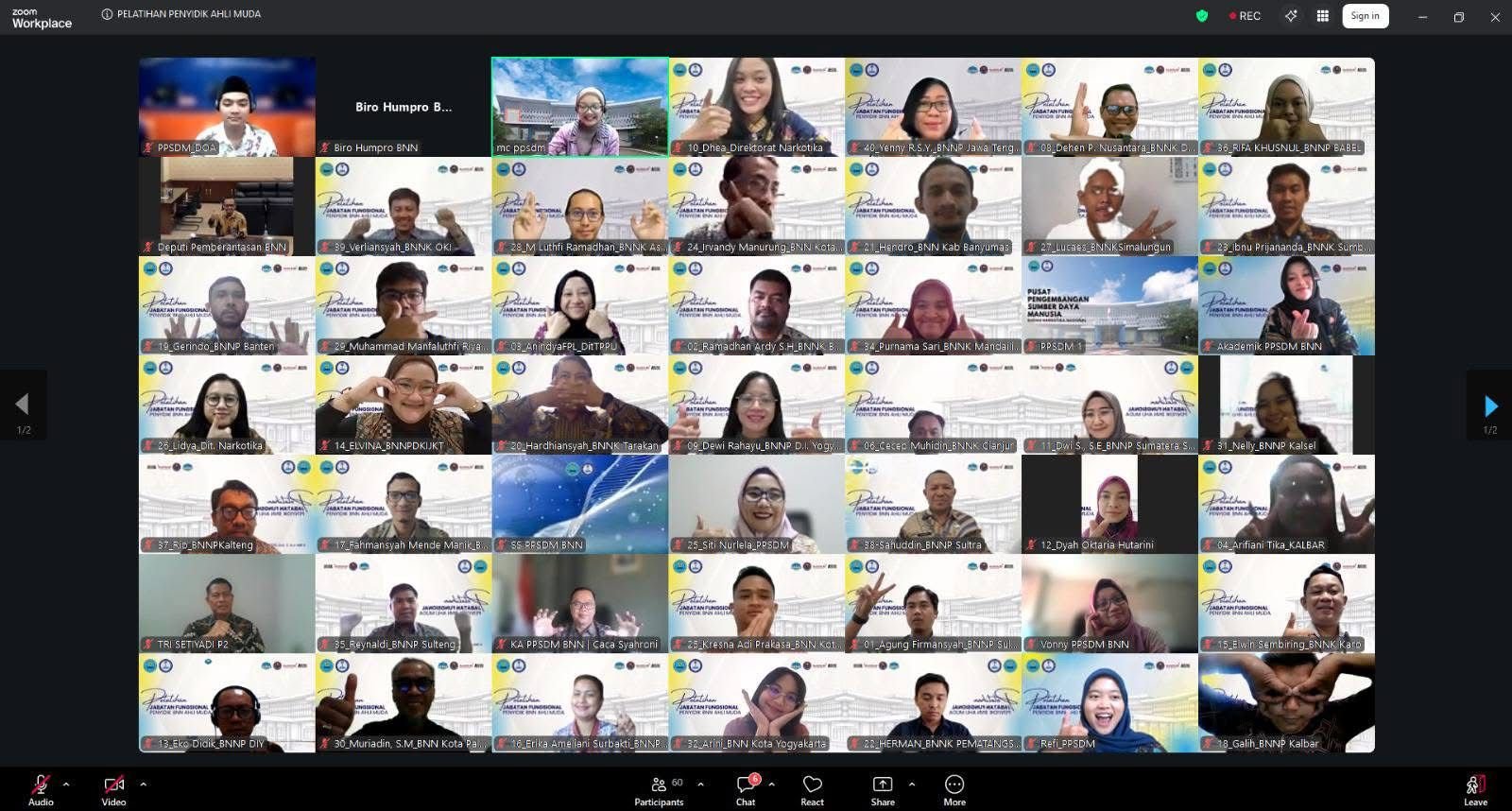 Peserta Pelatihan Jabatan Fungsional Penyidik Ahli Muda BNN Tahun 2026 mengikuti kegiatan penutupan secara daring.
