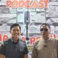 Suherman Ketua Pertuni Kabupaten Pesisir Selatan bersama Baim SH Anggota Bawaslu Pesisir Selatan dalam Podcast Baraja Pemilu.