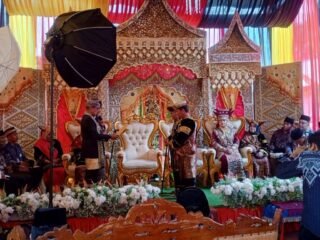 Prosesi pelewahan penghulu Suku Melayu di Nagari Salido Sari Bulan Kabupaten Pesisir Selatan