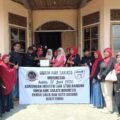 UMKM AMK Sakato kunjungan industri ke sentra tenun Pandai Sikek