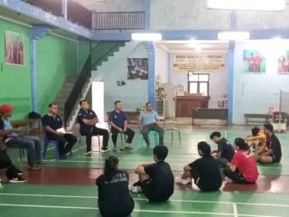 Pengkot PBSI Padang Matangkan Persiapan Atlet Bulutangkis Menuju Porprov Sumbar 2026