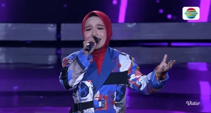 Zhifanna Allaysa tampil memukau di panggung D'Academy 8 Indosiar