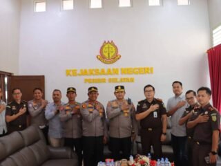 Kapolres dan Kajari Pessel memperkuat sinergi penegakan hukum