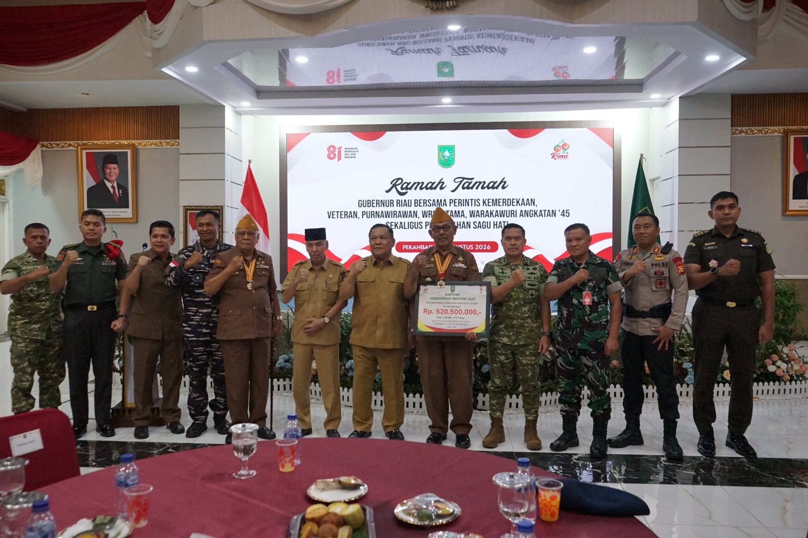 Pangdam XIX Tuanku Tambusai bersama veteran dan Forkopimda Riau