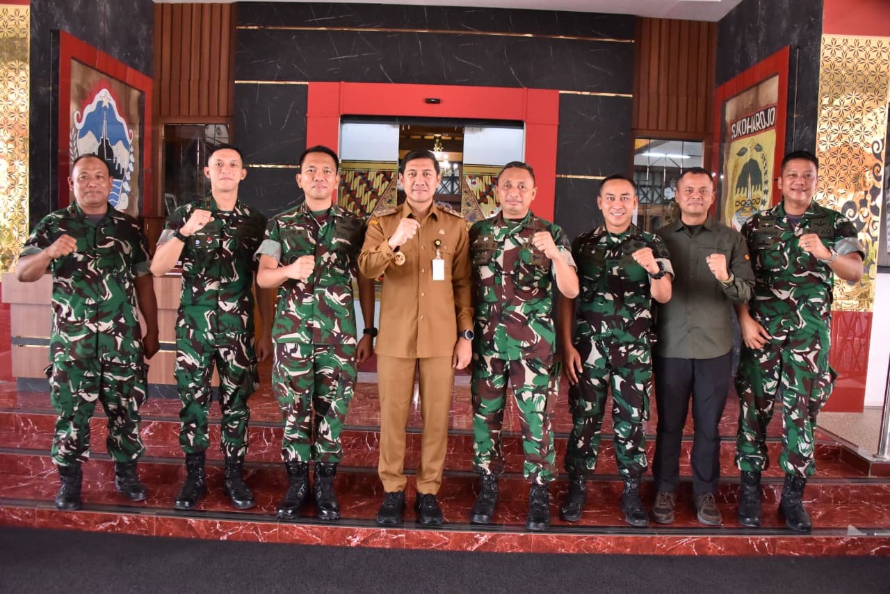 Danyonif TP 449/SH Danyonif TP 449/SH dan Plt Bupati Sukoharjo memperkuat sinergi pemerintah daerah dan TNI
