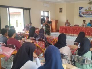 Pembinaan Babinsa Dorong Pemuda Selopuro Aktif Jaga Kamtibmas