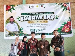 Syukuran penerima Beasiswa BPDP Tahun 2026,ketua SDM sawit Riau Teddy Susilo sangat berbangga 300 orang anak didik lulus semua