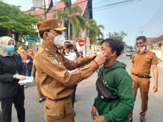 Kabut Asap Mengancam, 16 Ribu Masker Disebar di Pessel